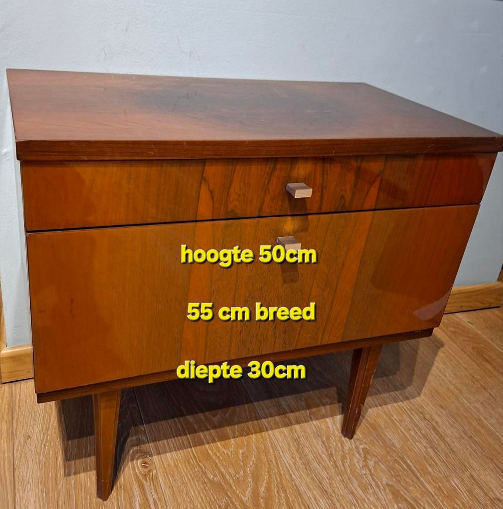 2 RETRO KASTJES TE KOOP!, Huis en Inrichting, Slaapkamer | Nachtkastjes, Ophalen, Gebruikt, 45 tot 65 cm, Minder dan 55 cm