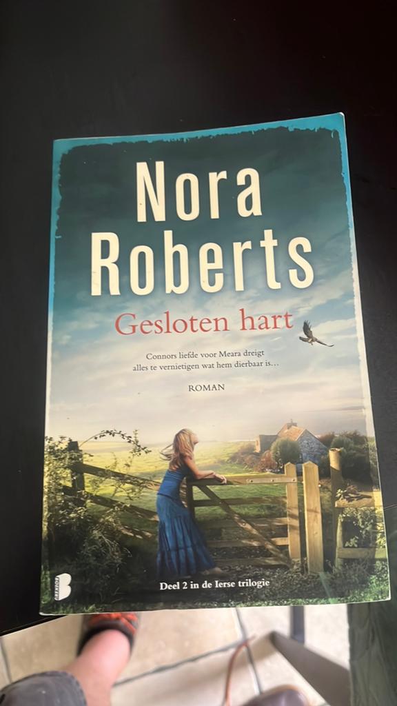 Romans Nora Roberts en Gaby Rasters, Ophalen, Gelezen, België