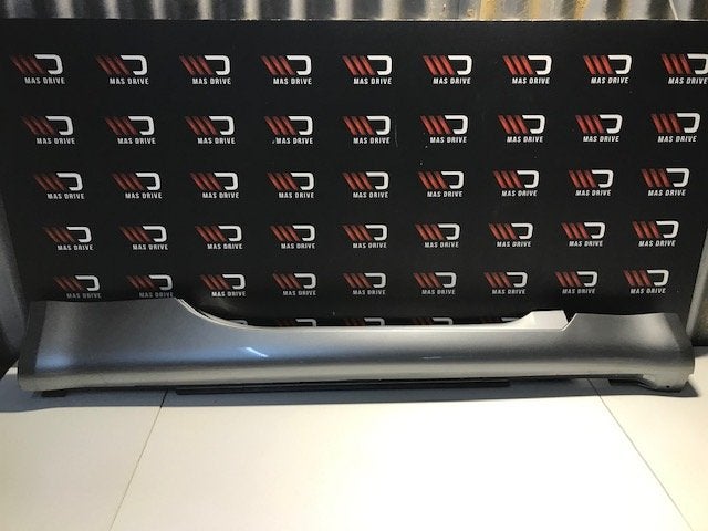 Nissan 350Z side skirt rechts, Utilisé