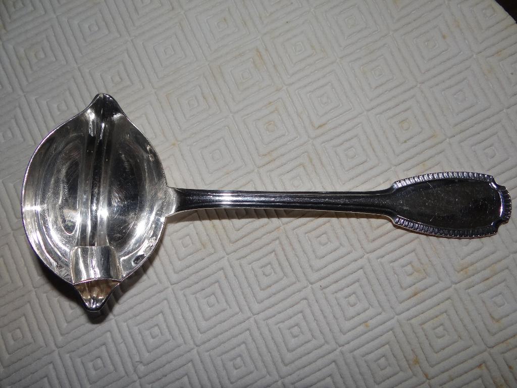 Soeplepel met mager/vet — Argent Minerve, Christofle, Antiek en Kunst, Antiek | Zilver en Goud, Zilver, Ophalen of Verzenden