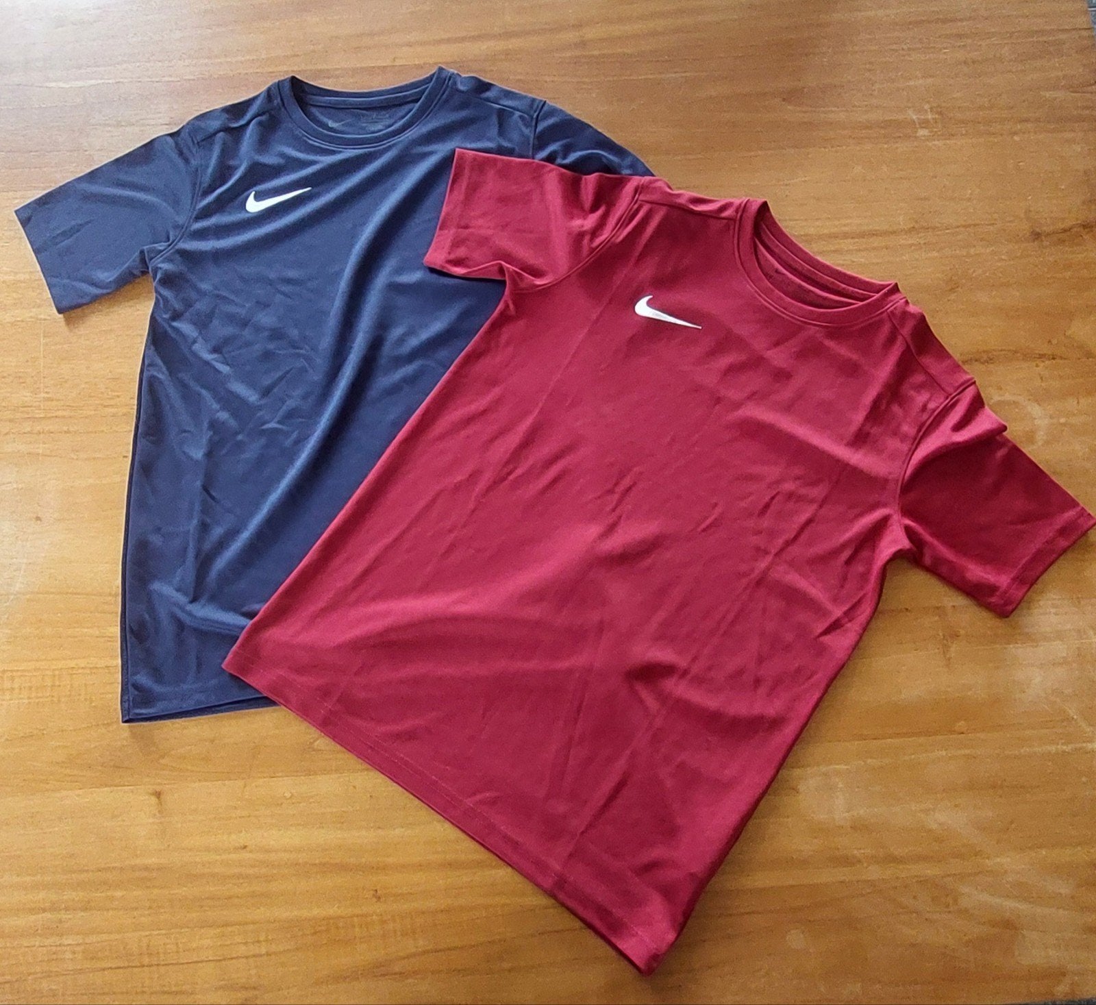 2 jongens tshirts nike maat 147-158 cm, Garçon, NIKE, Chemise ou À manches longues, Comme neuf