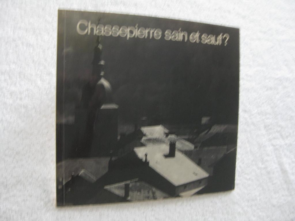 Chassepierre Florenville - patrimoine architectural – 1976, Enlèvement ou Envoi