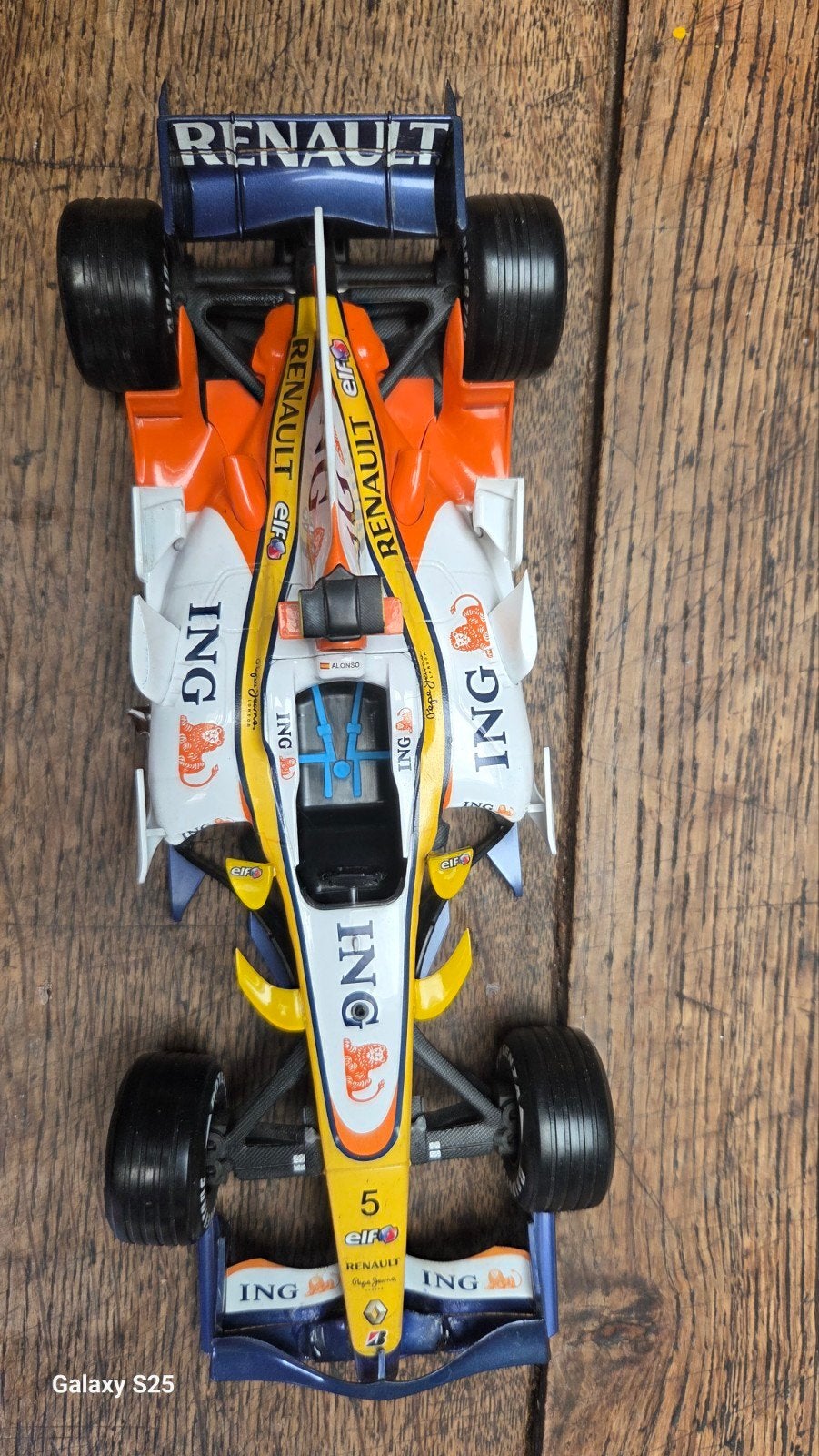 F1 1/18, Enlèvement
