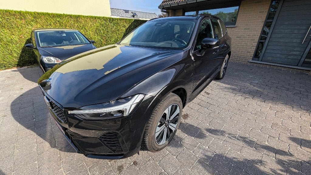 Volvo XC60 T6 Recharge AWD Plus Dark | model 2024 | trekhaak, Auto's, Automaat, 4 cilinders, 1969 cc, Zwart