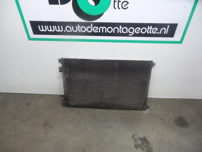 Condensateur clim d'un Renault Megane (Megane 2 02-), Renault, -, 3 mois de garantie, Utilisé