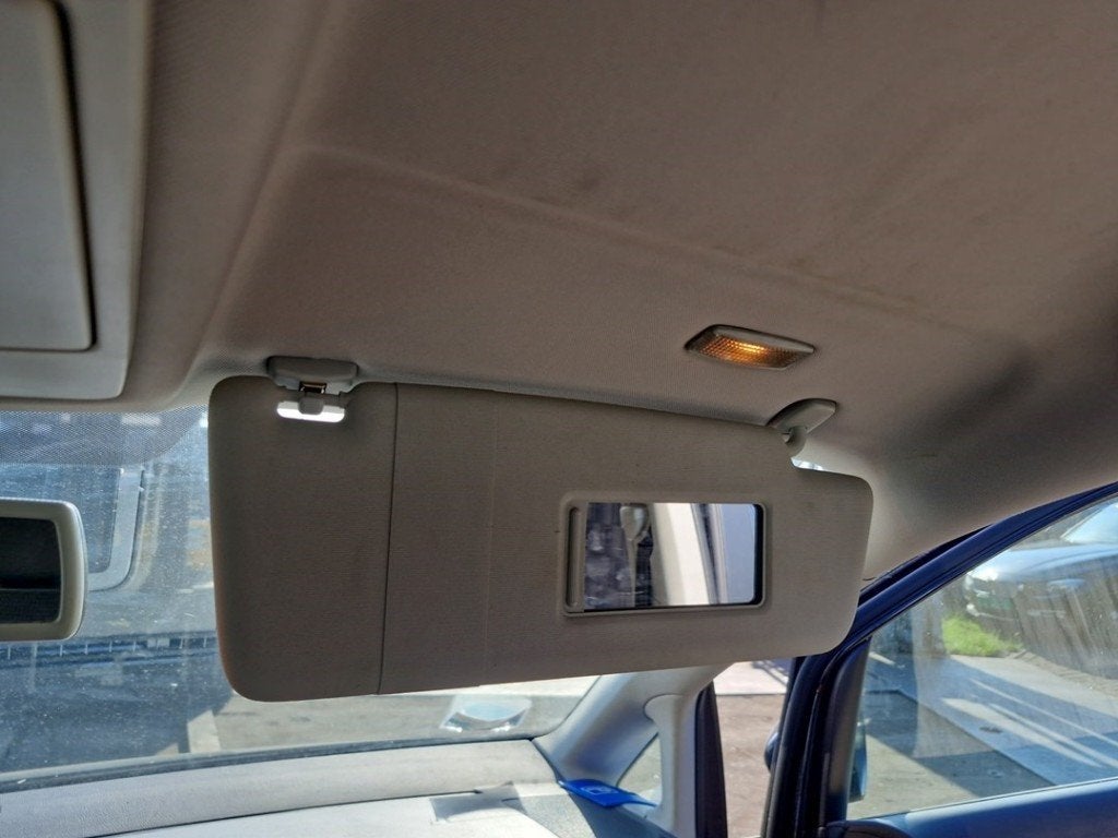 ZONNEKLEP Volkswagen Touran (1T1 / T2) (|1T0857552F|), Auto-onderdelen, Gebruikt, Volkswagen, Volkswagen AG, Kundenbetreuung@volkswagen.de