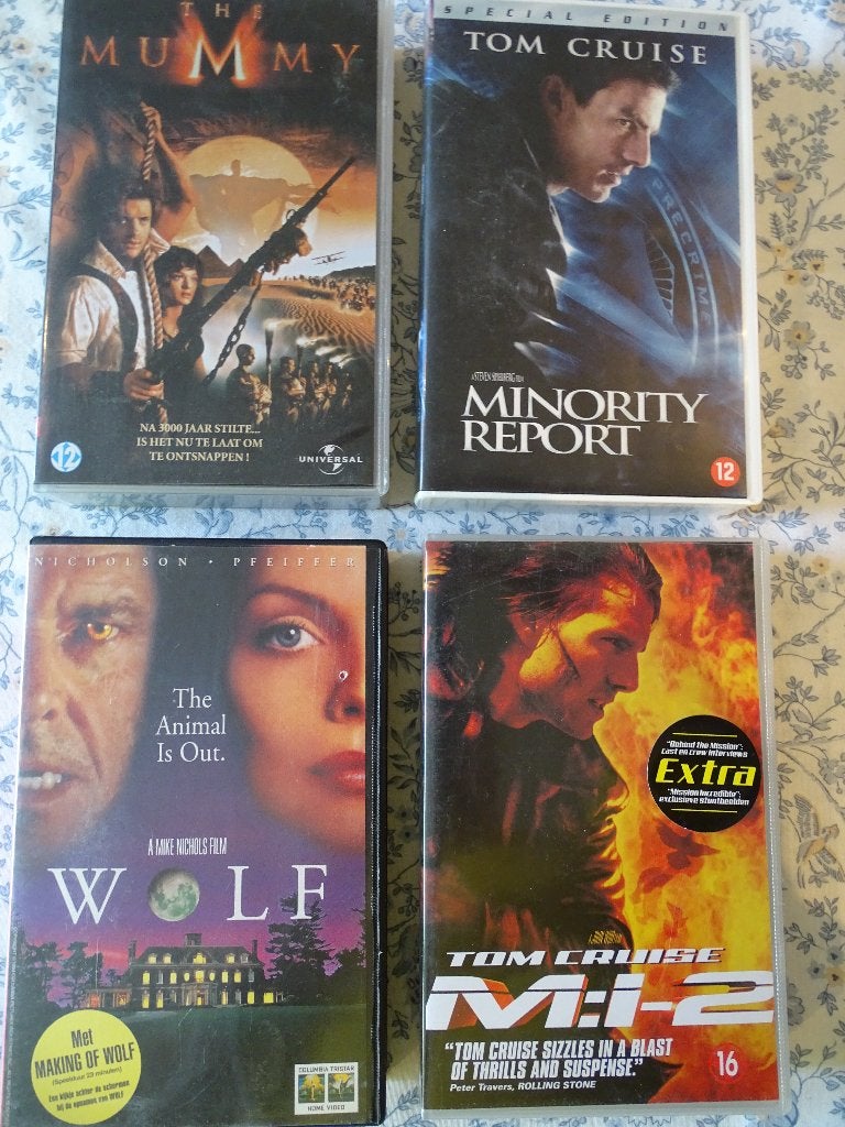 4 home video,s, Audio, Tv en Foto, Home Cinema-sets, Ophalen of Verzenden, Nieuw