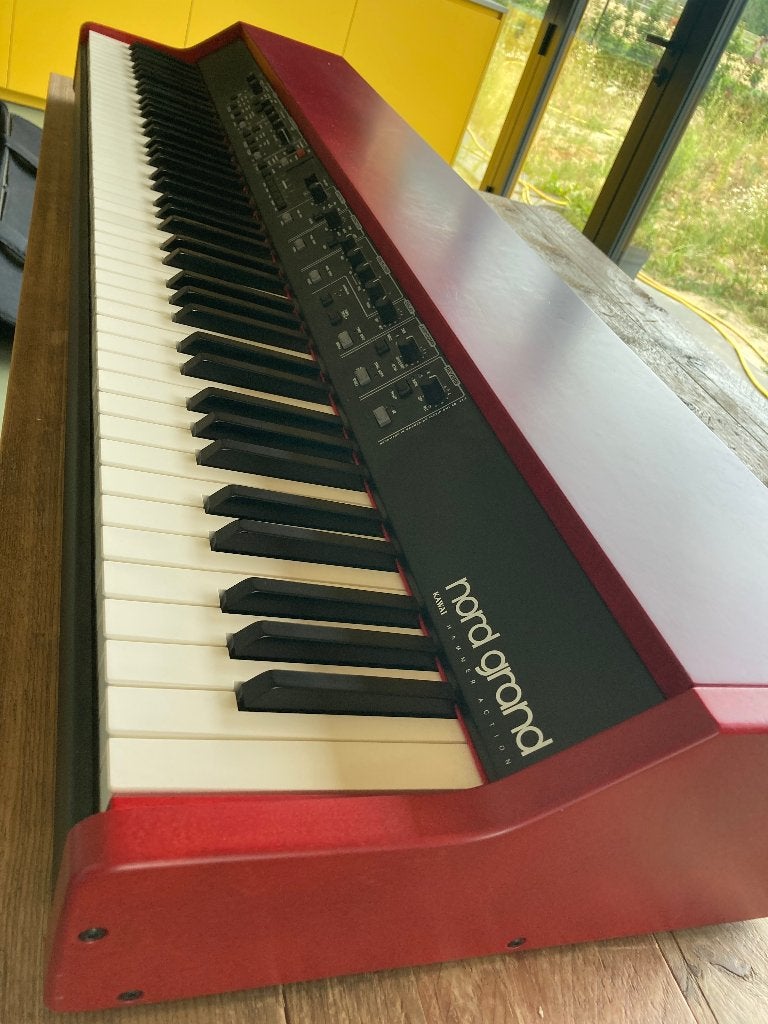 NORD GRAND PIANO, Musique & Instruments, Autres couleurs, Comme neuf, Digital, Enlèvement
