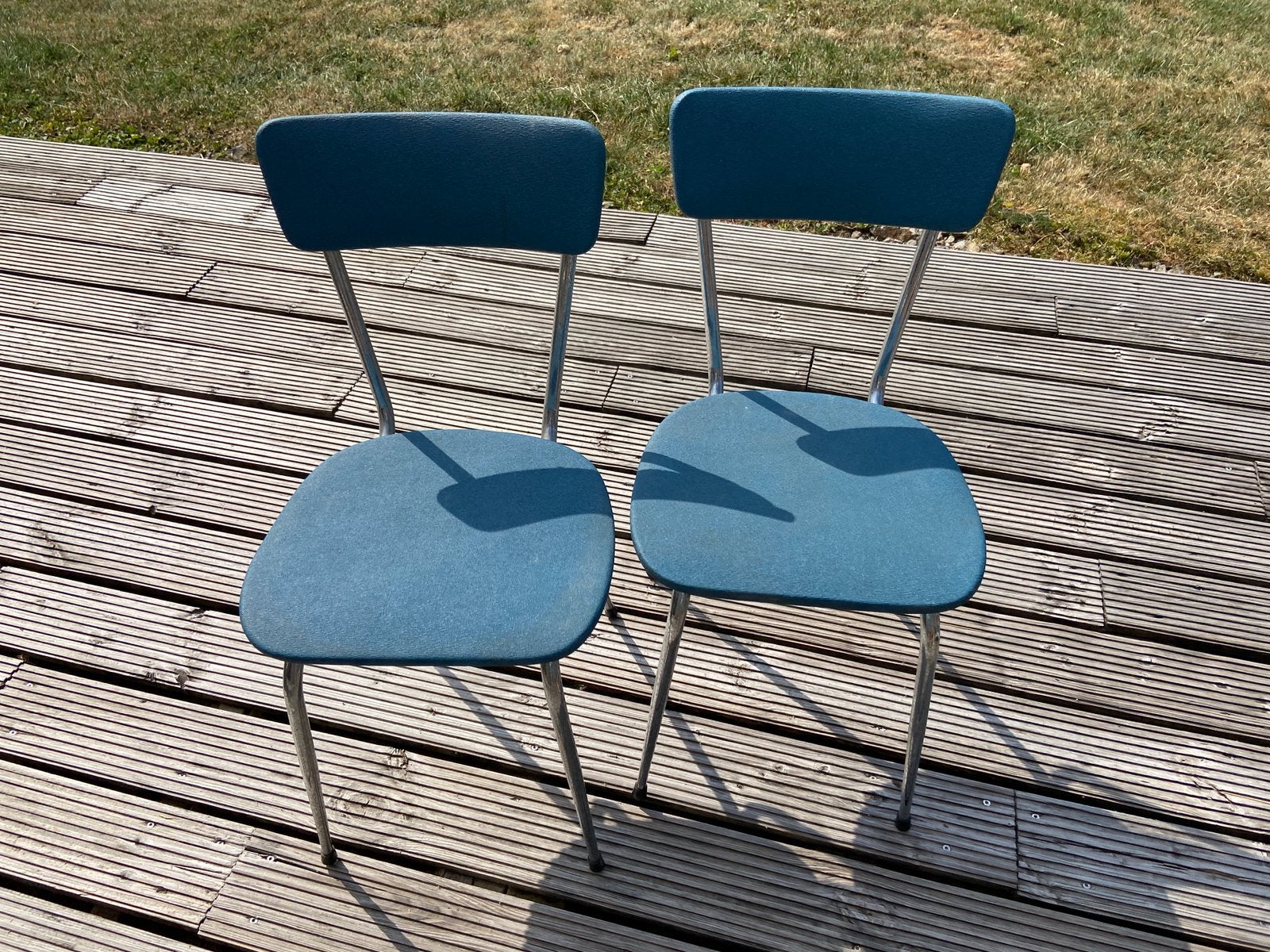 2 chaises de cuisine vintage années 50 / 60 bleues, Maison & Meubles, Enlèvement, Utilisé, Métal, Deux