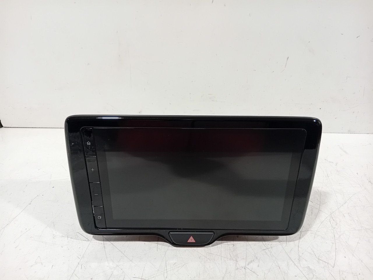 Display Toyota Yaris, Onderdelen@venauto.nl, Van der Ven Autorecycling B.V., Gebruikt, Ettenseweg 76, 4706 PB Roosendaal, The Netherlands