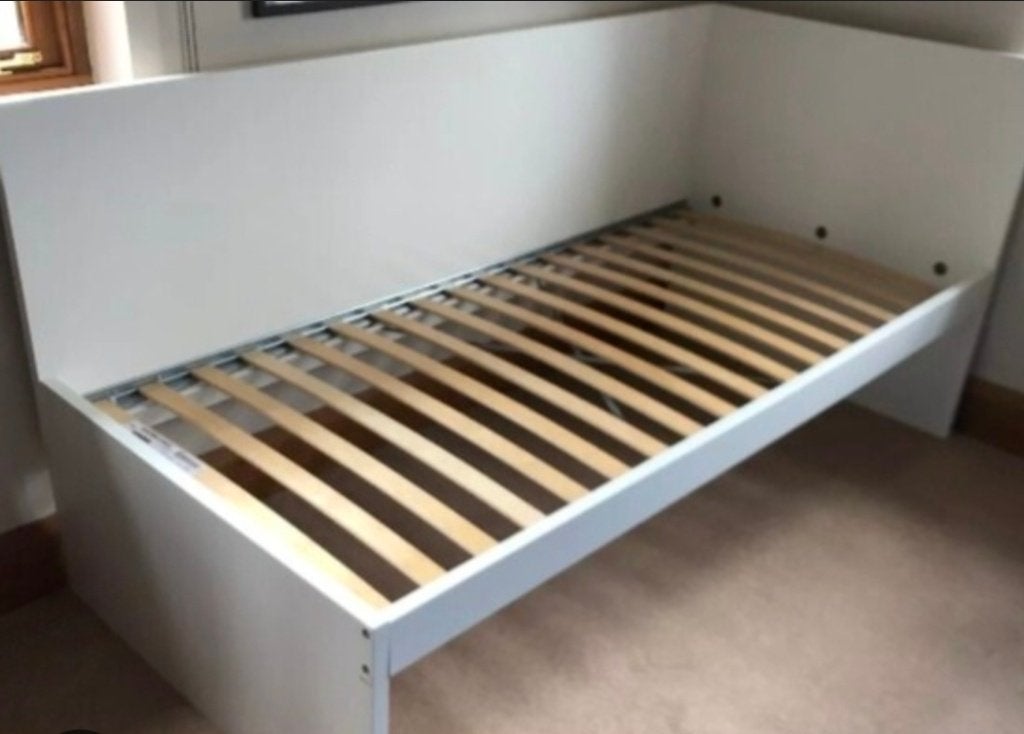 Ikea Flaxa-bed + lattenbodem + matras - éénpersoonsbed, Ophalen, 85 tot 100 cm, Zo goed als nieuw, Lattenbodem