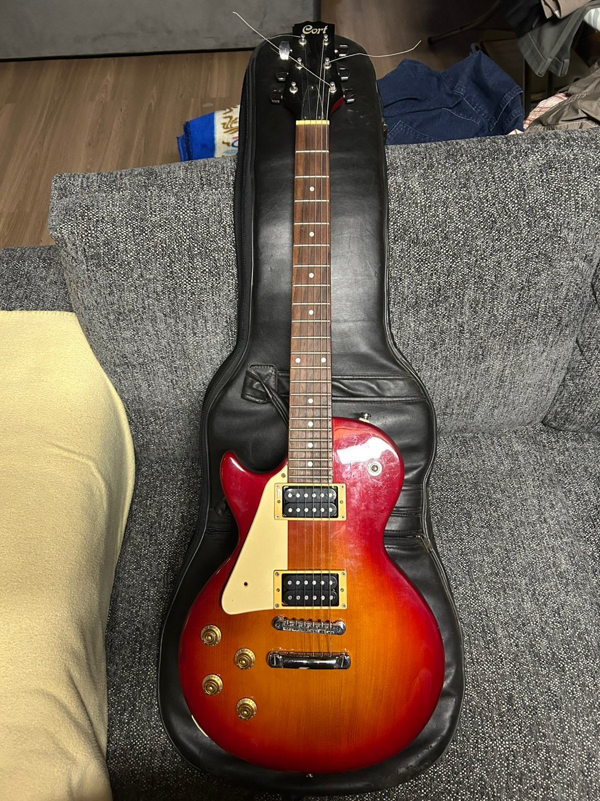 Guitard électrique cort cr100, Musique & Instruments, Enlèvement, Comme neuf