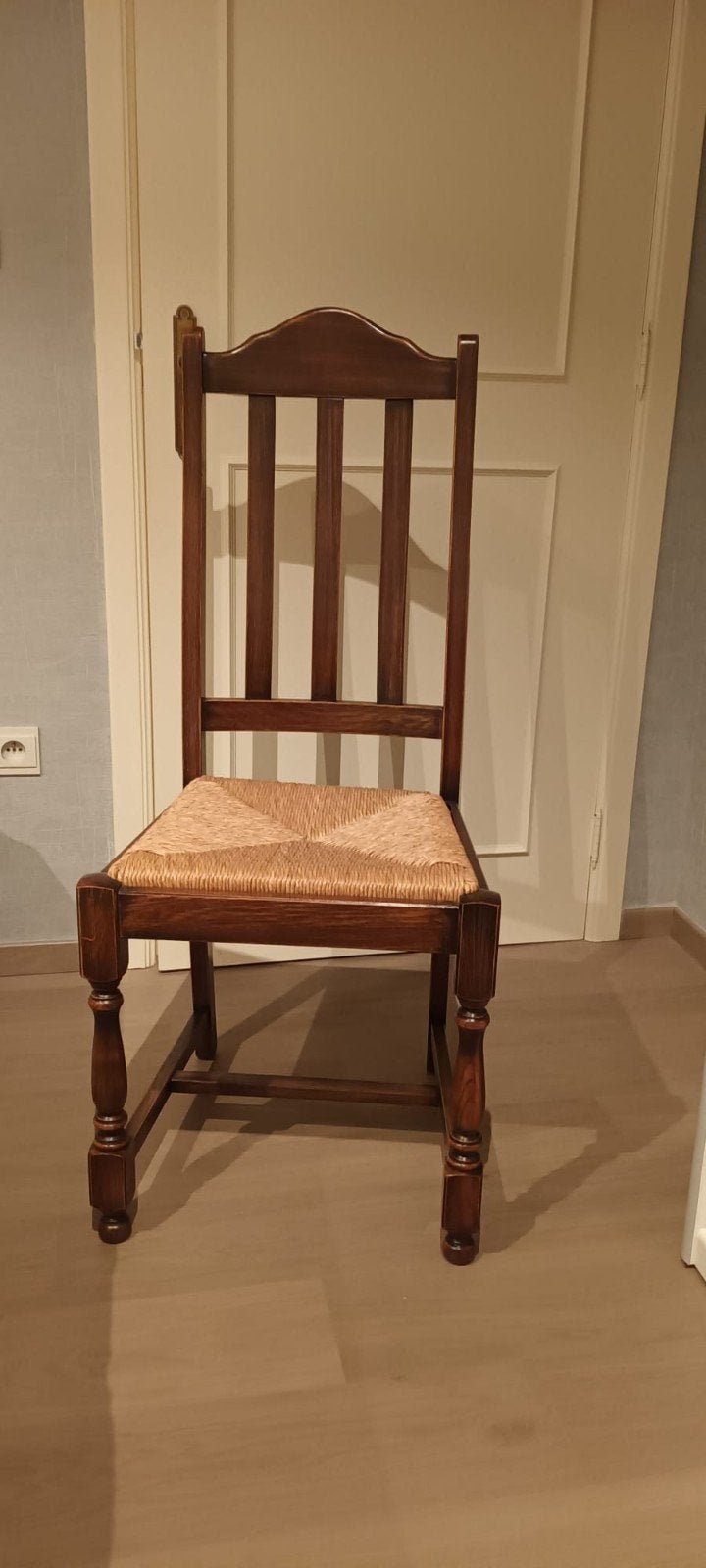 8 stoelen in perfecte staat, Huis en Inrichting, Stoelen, Ophalen