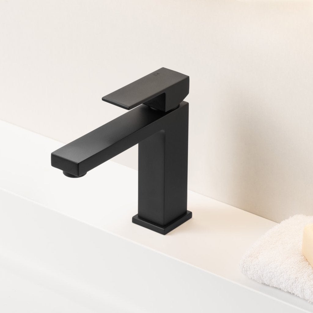 2x Italiaanse design mengkraan nieuw, Bricolage & Construction, Sanitaire, Enlèvement, Neuf, Lavabo