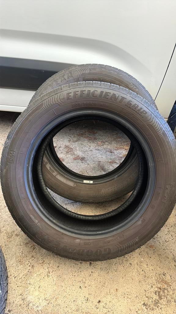 Goodyear 205/55R16 zomerbanden, Ophalen