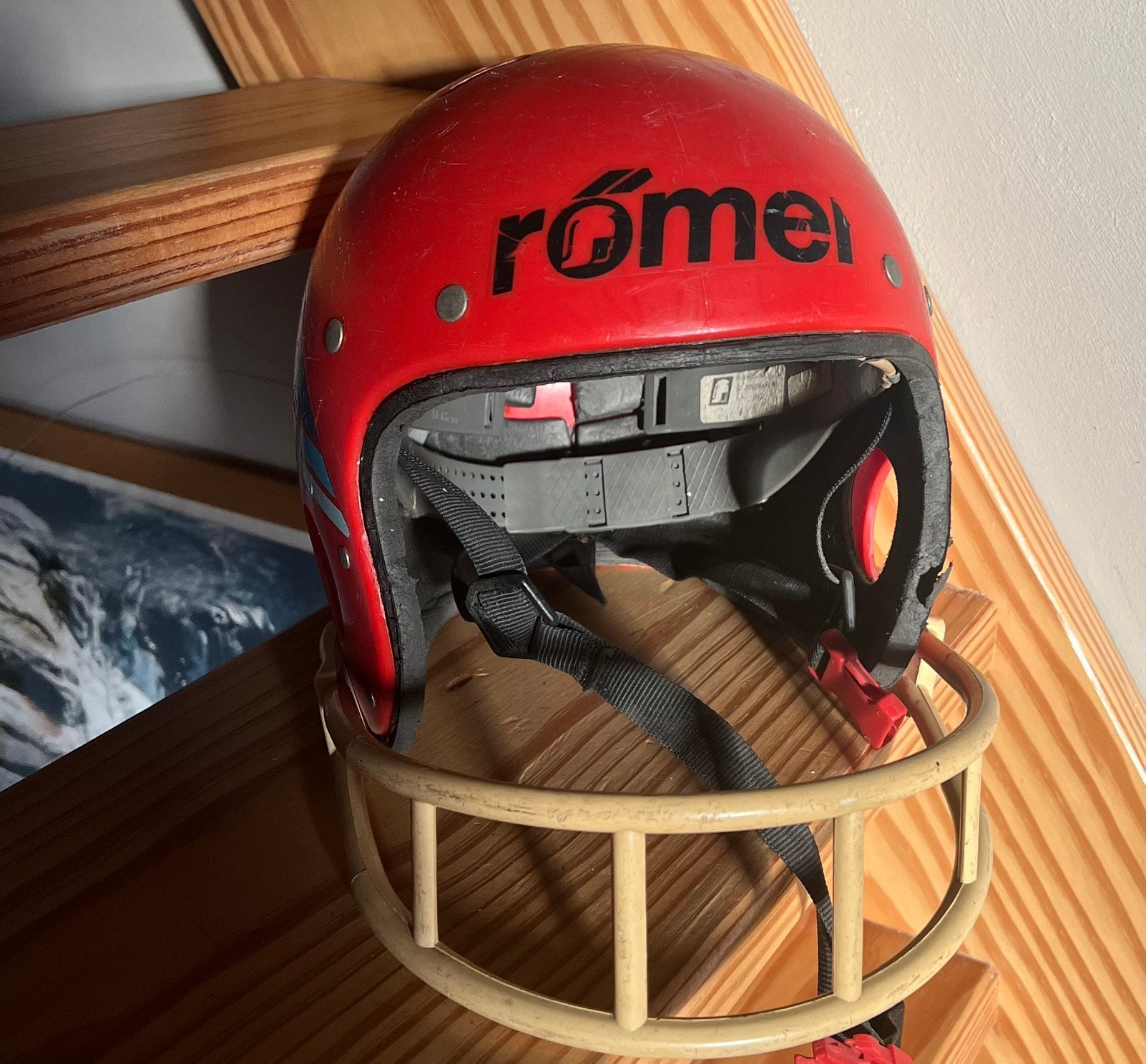 Römer kajakhelm rood, Watersport en Boten, Ophalen, Gebruikt