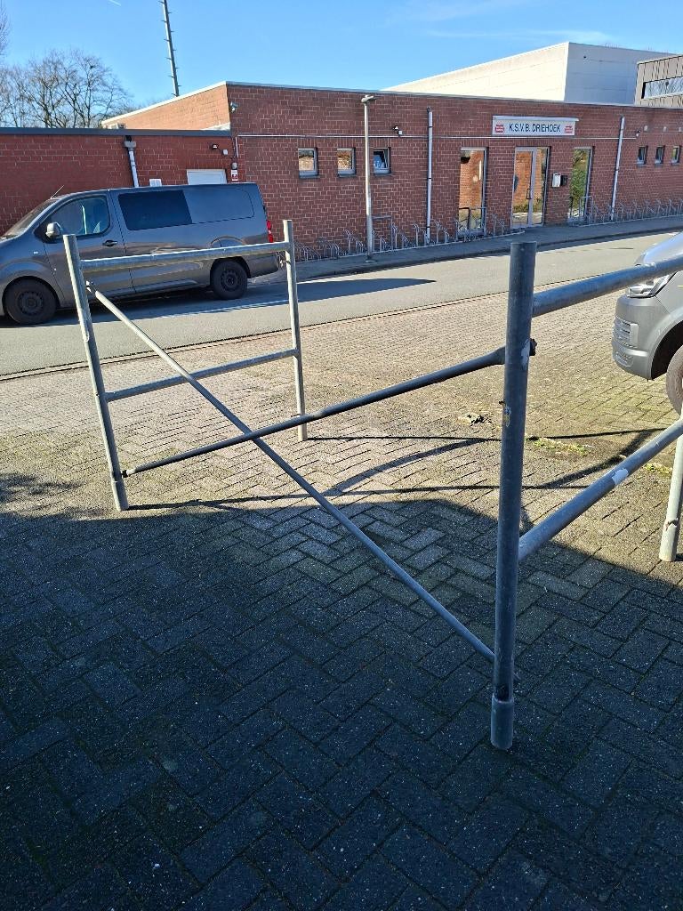 Stelling ijzer,kruisen,draaipoten,plankhouders, Doe-het-zelf en Bouw, Ophalen, IJzer