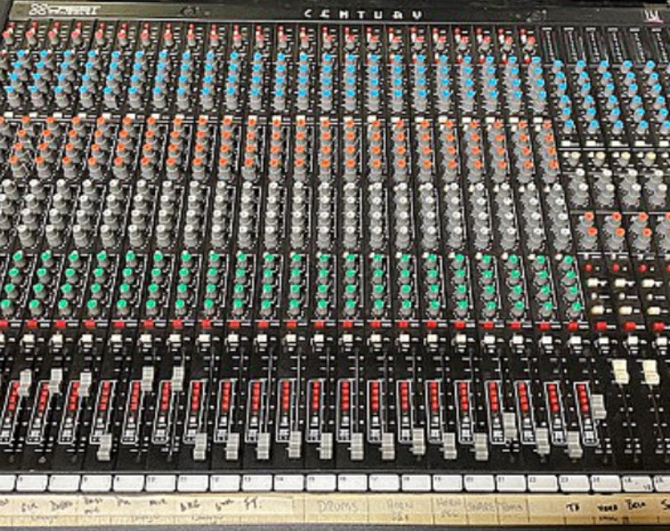 Crest LM 32 12 met flight case, Ophalen, Gebruikt, 20 kanalen of meer, Microfooningang