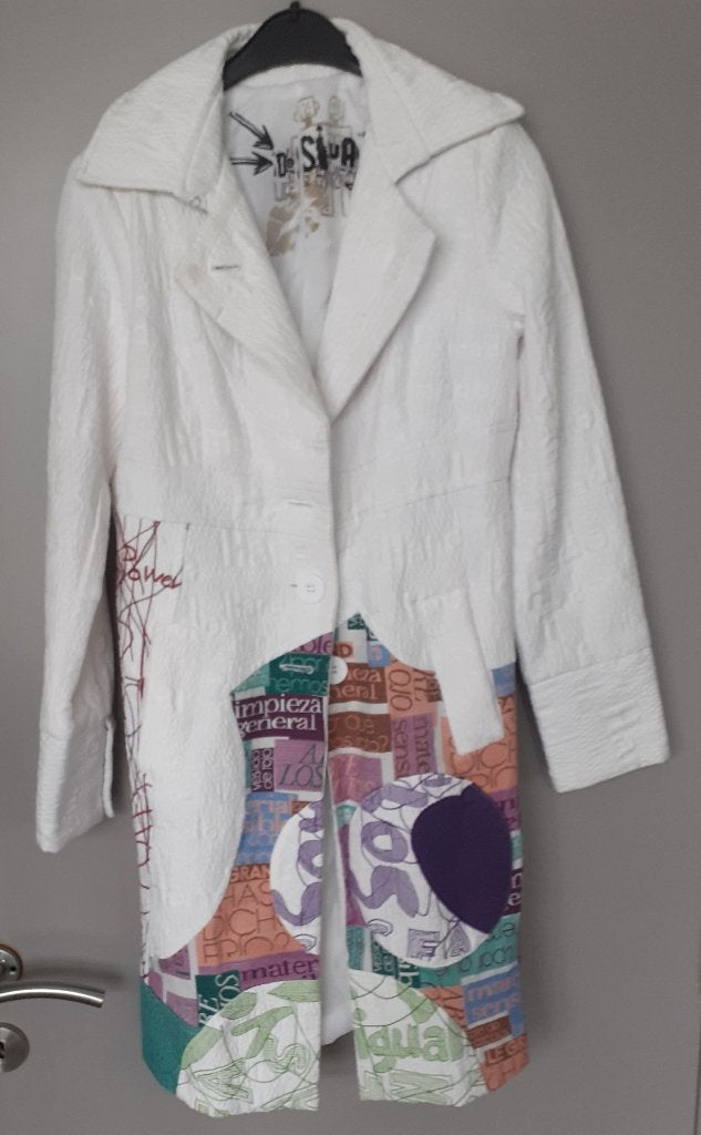 Desigual witte jas maat 40 – uniek, Maat 38/40 (M), Wit, Ophalen of Verzenden, Zo goed als nieuw
