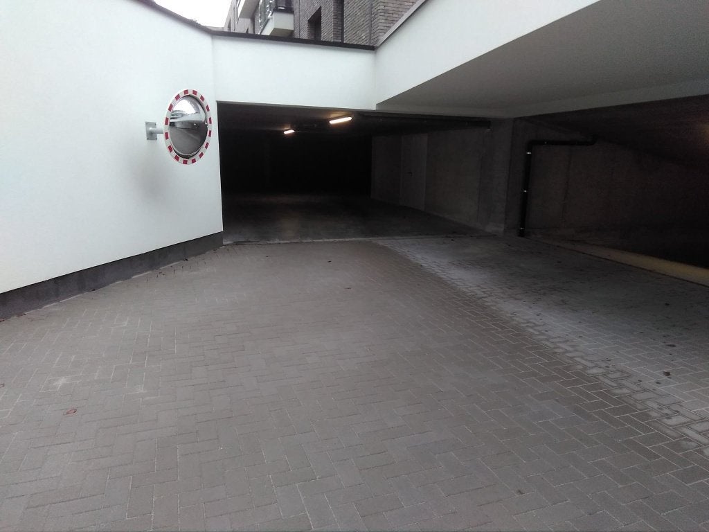 Autostaanplaats te koop Genk, Genk