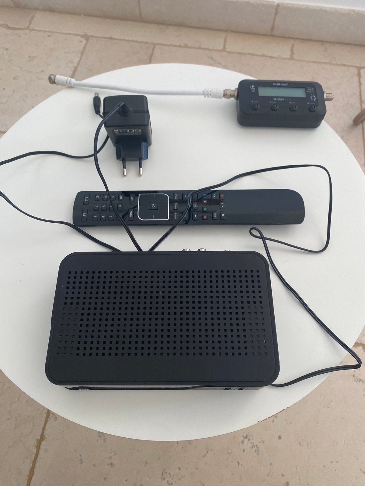 Nieuwe decoder TV Vlaanderen + satfinder, Audio, Tv en Foto, Decoders en Harddiskrecorders, Ophalen of Verzenden, Nieuw, Decoder