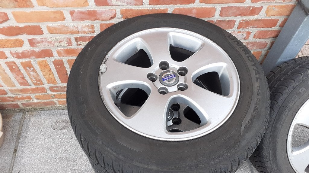 pneus d'hiver sur jantes d'origine pour Volvo S60, V60, Autos : Pièces & Accessoires, Pneus hiver, 16 pouces, Véhicule de tourisme
