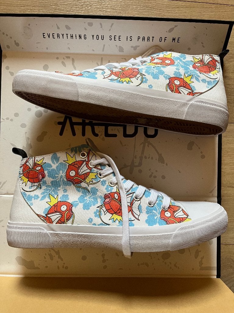Akedo x Pokémon Magikarp Edition sneakers – maat 43, Ophalen of Verzenden, Nieuw, Wit, Sneakers