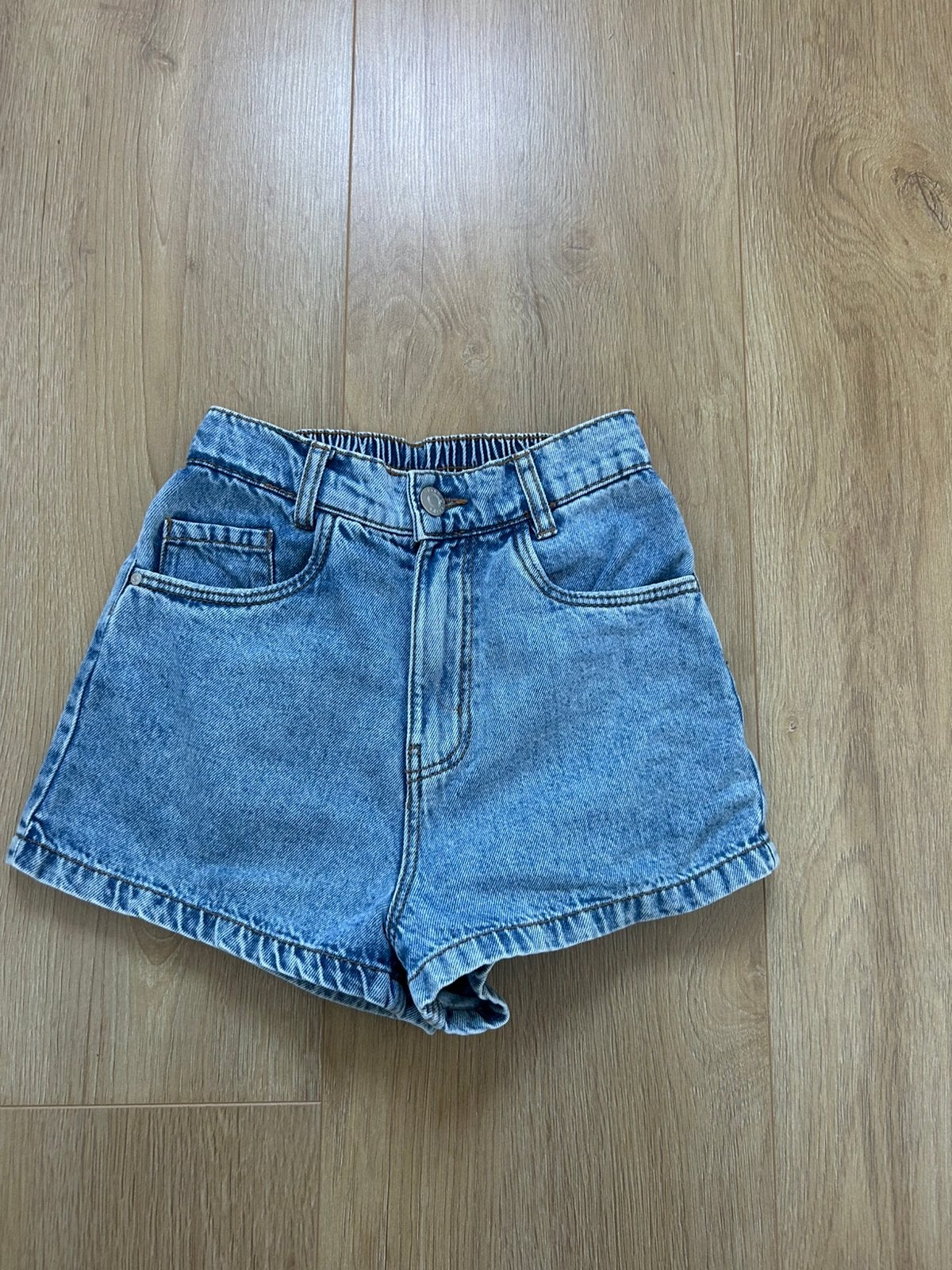 Short, Kinderen en Baby's, Kinderkleding | Maat 140, Ophalen, Zo goed als nieuw