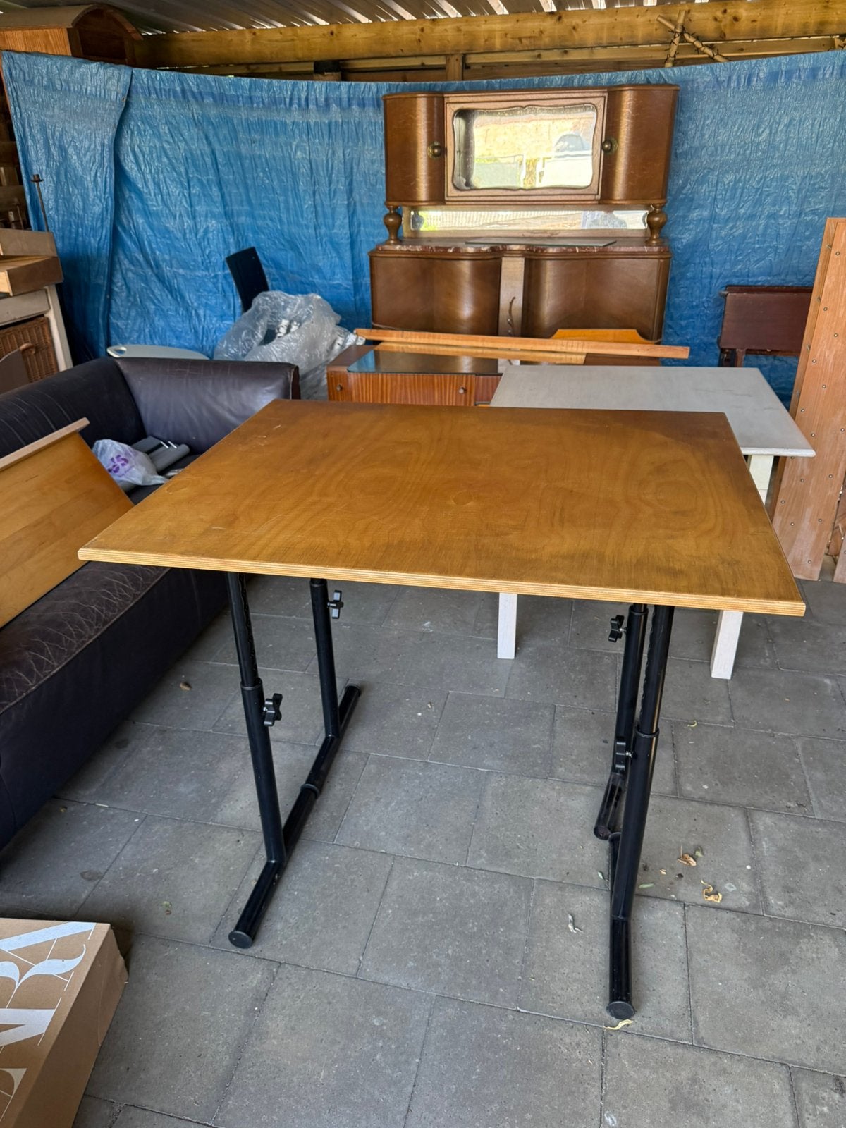 Tafel in hoogte verstelbaar gaat 6/8 naar kringloop, Ophalen, In hoogte verstelbaar, Gebruikt