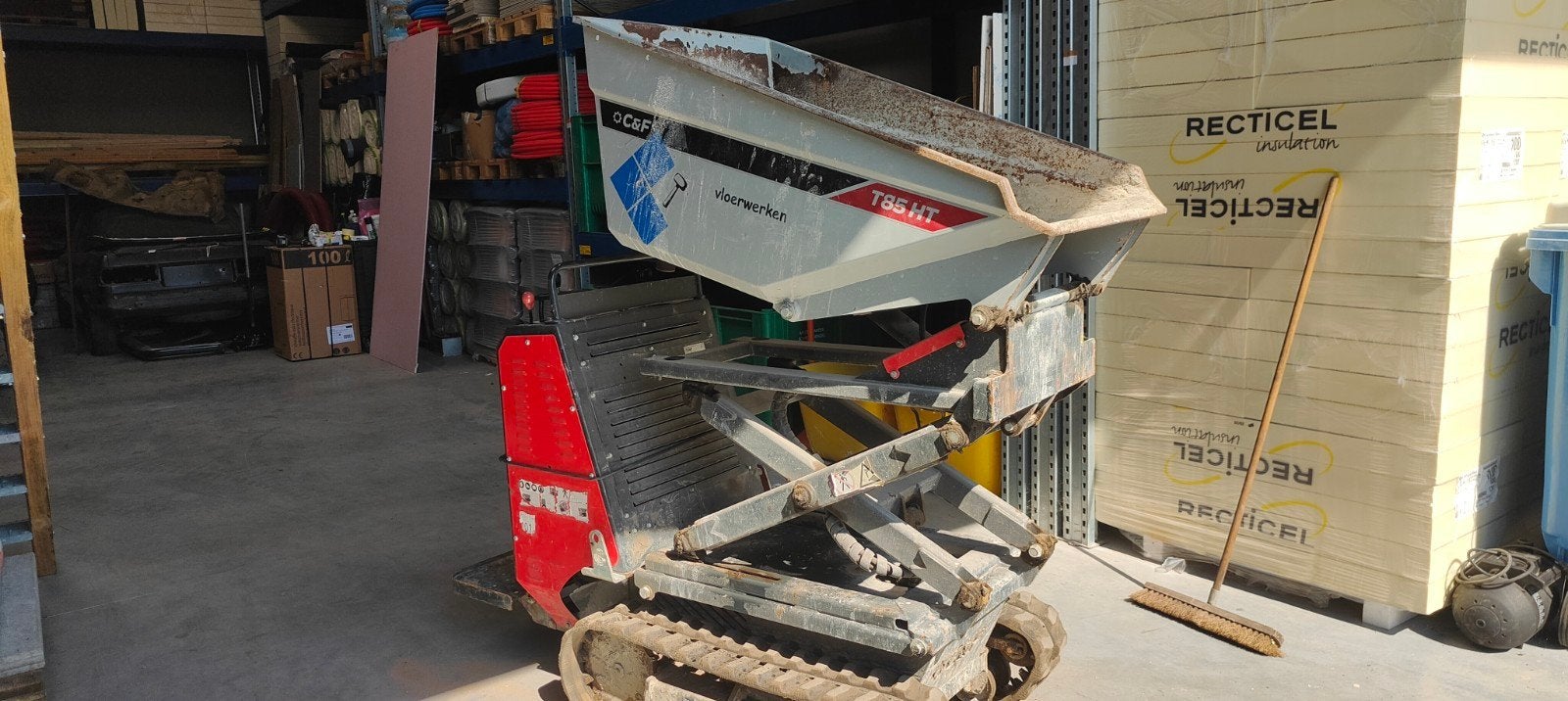 C&F T85.1.1HT High Tip rupsdumper, Ophalen