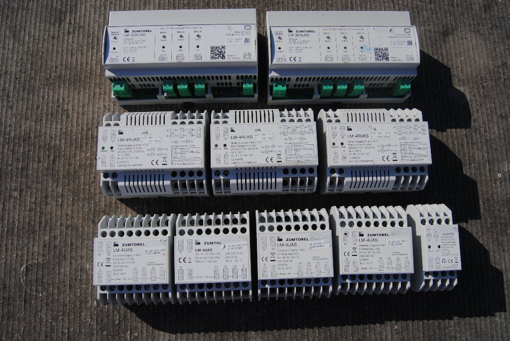 Lot de modules Zumtobel LUXMATE (10 pièces), Enlèvement ou Envoi, Utilisé, Relais