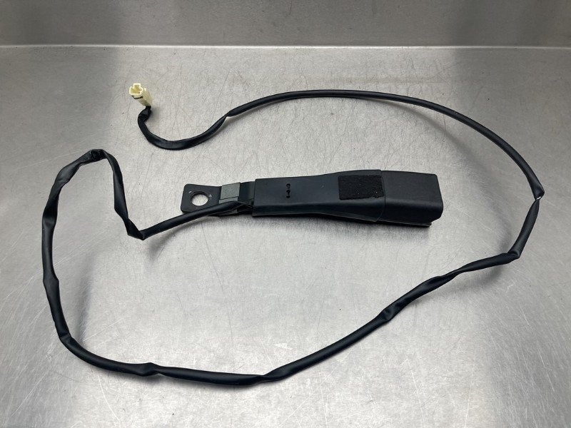BOUCLE DE CEINTURE DE SECURITE AVANT GAUCHE Suzuki, Utilisé, Suzuki