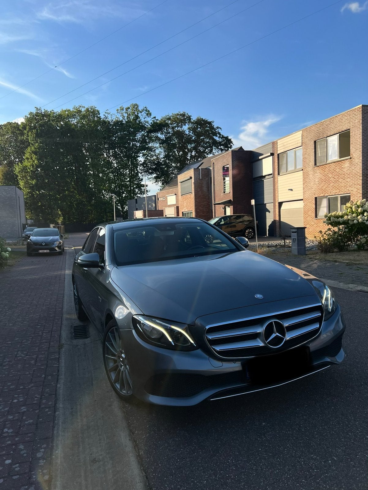 Pack AMG pour Mercedes-Benz E200, Argent ou Gris, Entretenue par le concessionnaire, Noir, Automatique