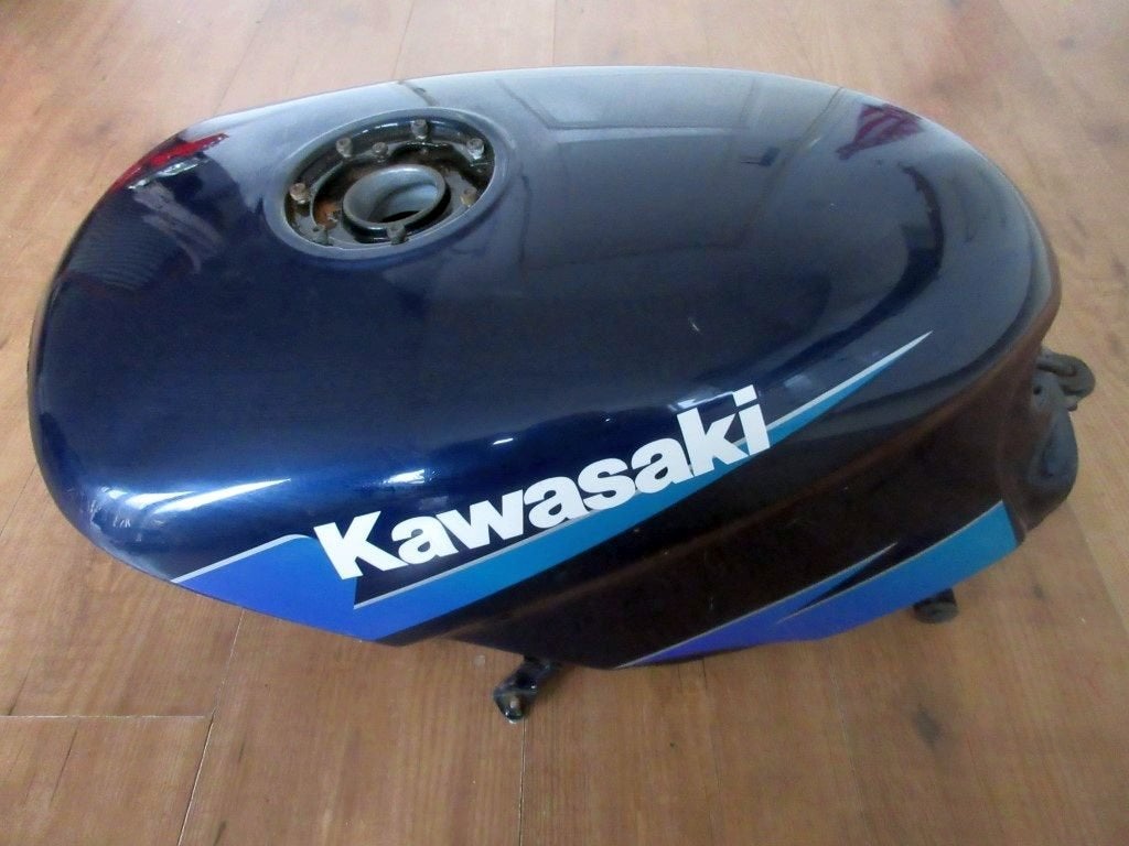 Kawasaki GPZ500 benzinetank GPZ 500 S benzine gas fuel tank, Enlèvement ou Envoi, Utilisé