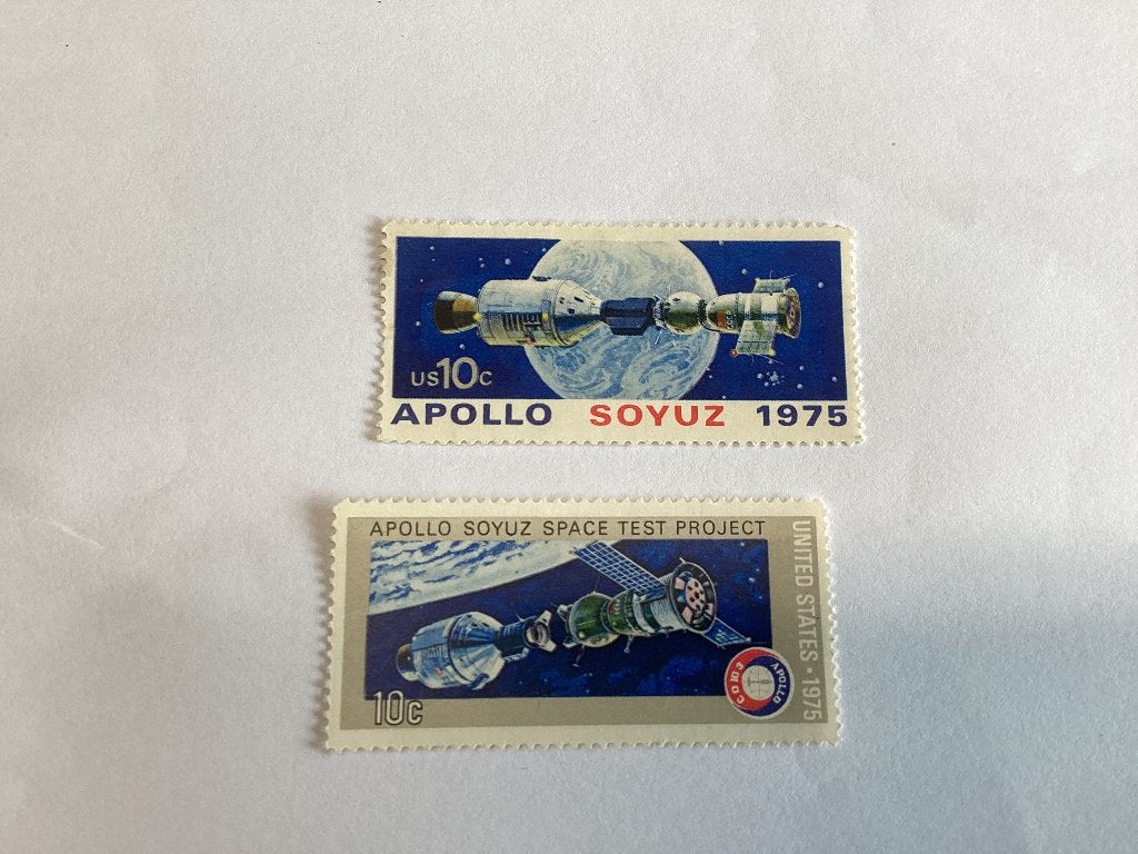 Lot 2 Apollo zegels 1975, Postzegels en Munten, Ophalen of Verzenden, Postfris, Overige thema's