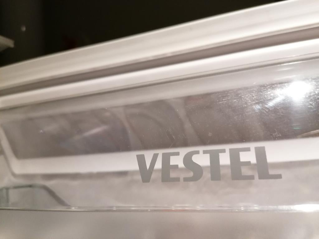 Tafel frigo met vriesvak (Vestel), Ophalen, Zo goed als nieuw, Wit