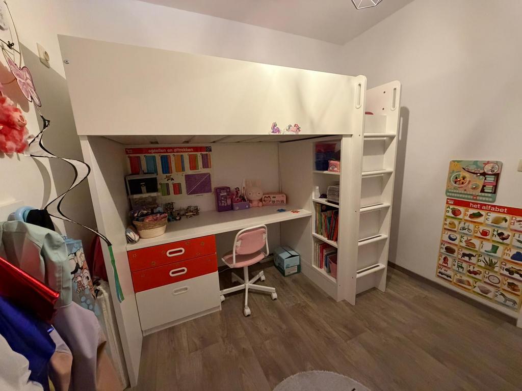 Hoogslaper met bureau met kast in 1, Enfants & Bébés, Chambre d'enfant | Lits superposés & Lits mezzanines, Comme neuf, Lit mezzanine
