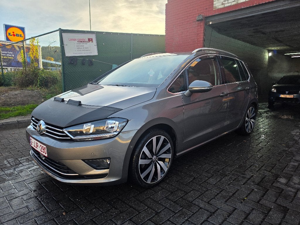 Vend ou échange golf 7 1600 TDI sportvan 2014 180 mil foll, Voorwielaandrijving, 4 cilinders, Alcantara, 5 deurs