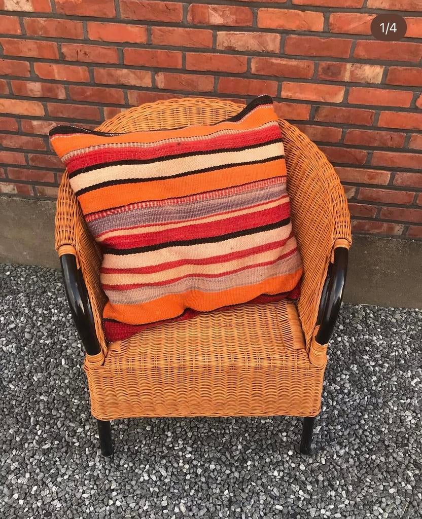 Rotan handgevlochten fauteuil, Ophalen