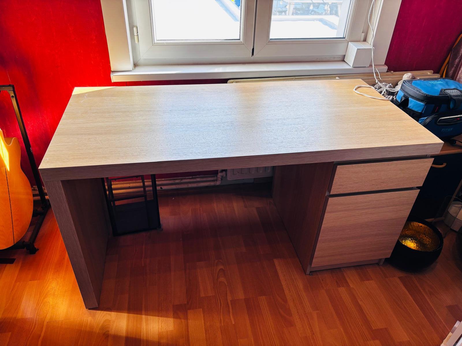 Bureau met stoel, Huis en Inrichting, Bureaus, Ophalen, Zo goed als nieuw
