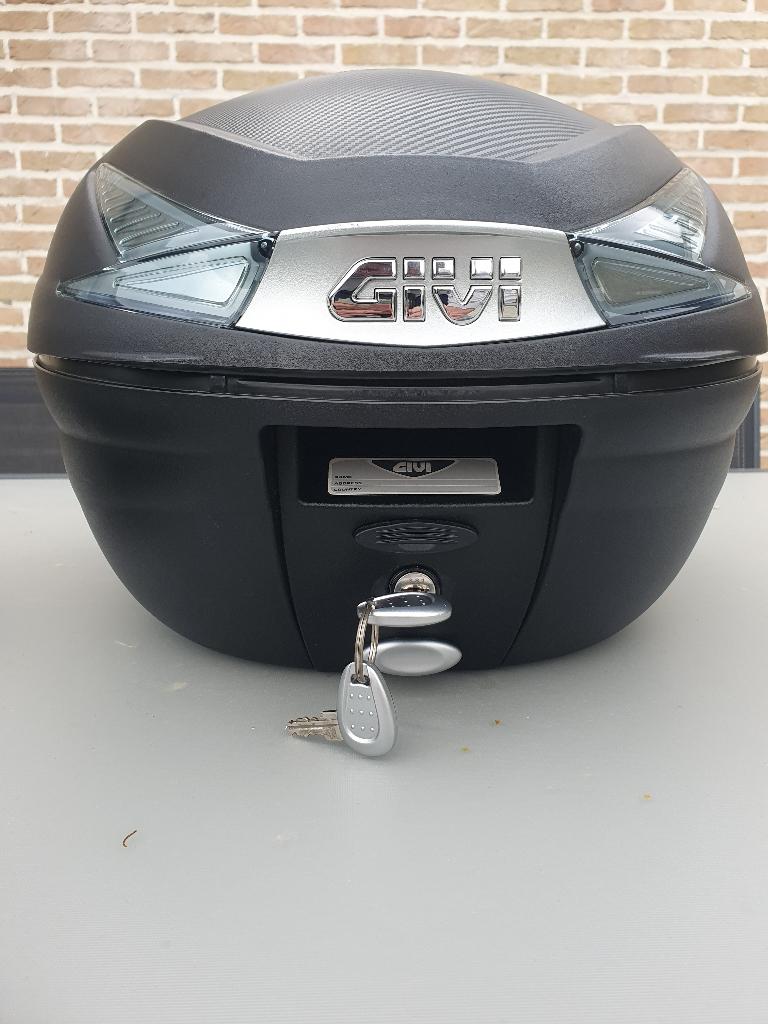 TOP CASE GIVI B330NT + platine, Motoren, Accessoires | Koffers en Tassen, Ophalen, Zo goed als nieuw