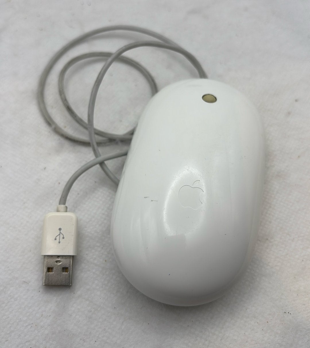 Apple Mighty Mouse A1152 Wired USB Mouse – Genuine Apple, Computers en Software, Muizen, Ophalen of Verzenden, Gebruikt