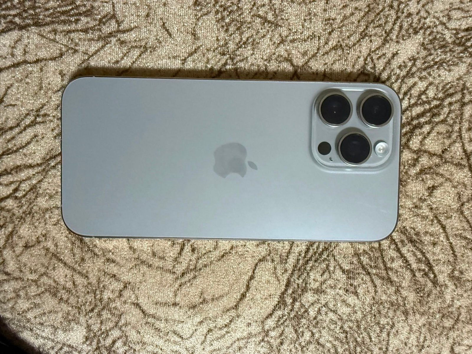 Iphone 16 pro max 256gb gris batterie 92%, Gris, Enlèvement ou Envoi, IPhone 16 Pro Max, Comme neuf