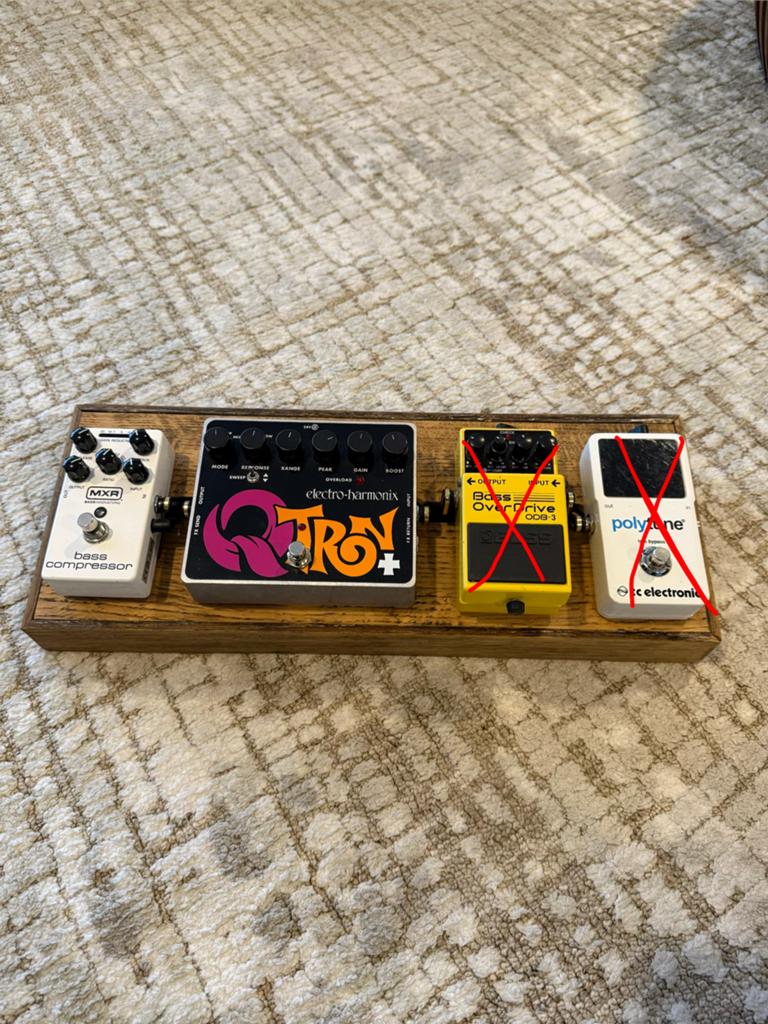 Pédales d'effets + pedalboard, Muziek en Instrumenten, Effecten, Ophalen of Verzenden, Zo goed als nieuw, Distortion, Overdrive of Fuzz