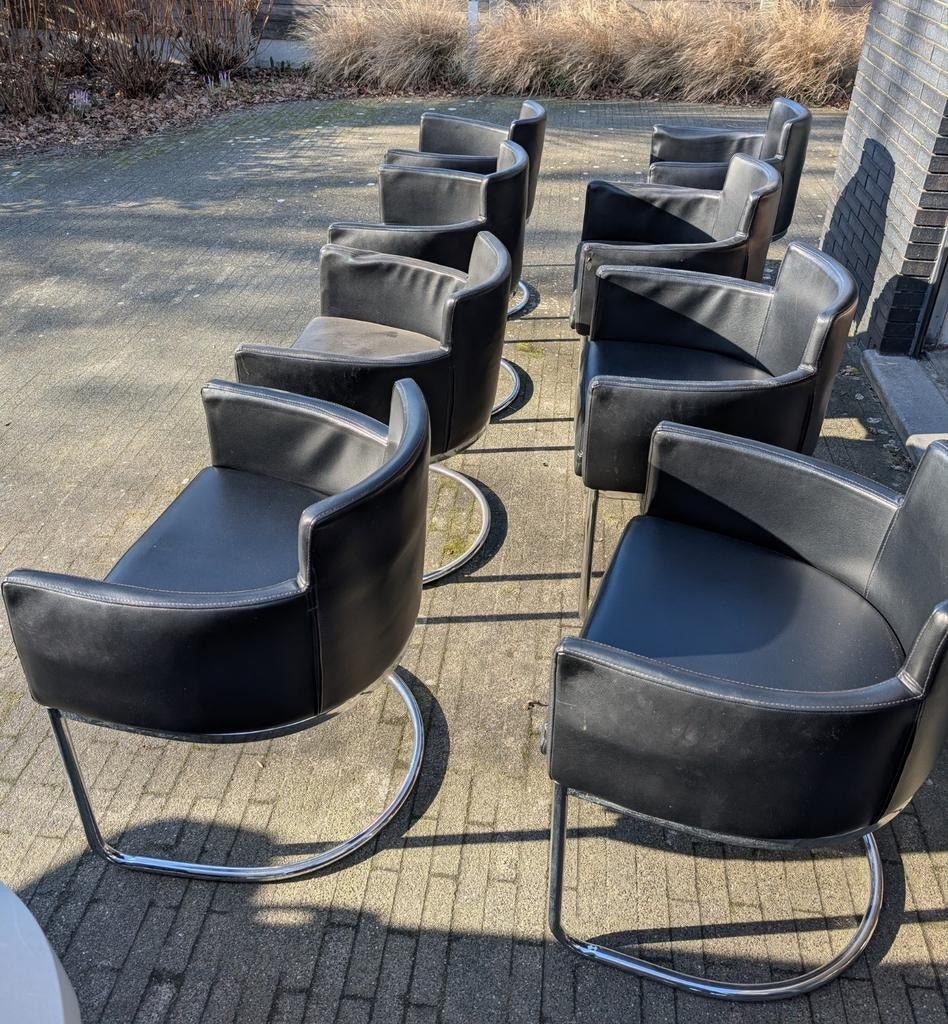 GRATIS 8 moderne stoelen, Ophalen, Kunststof, Gebruikt, Zwart