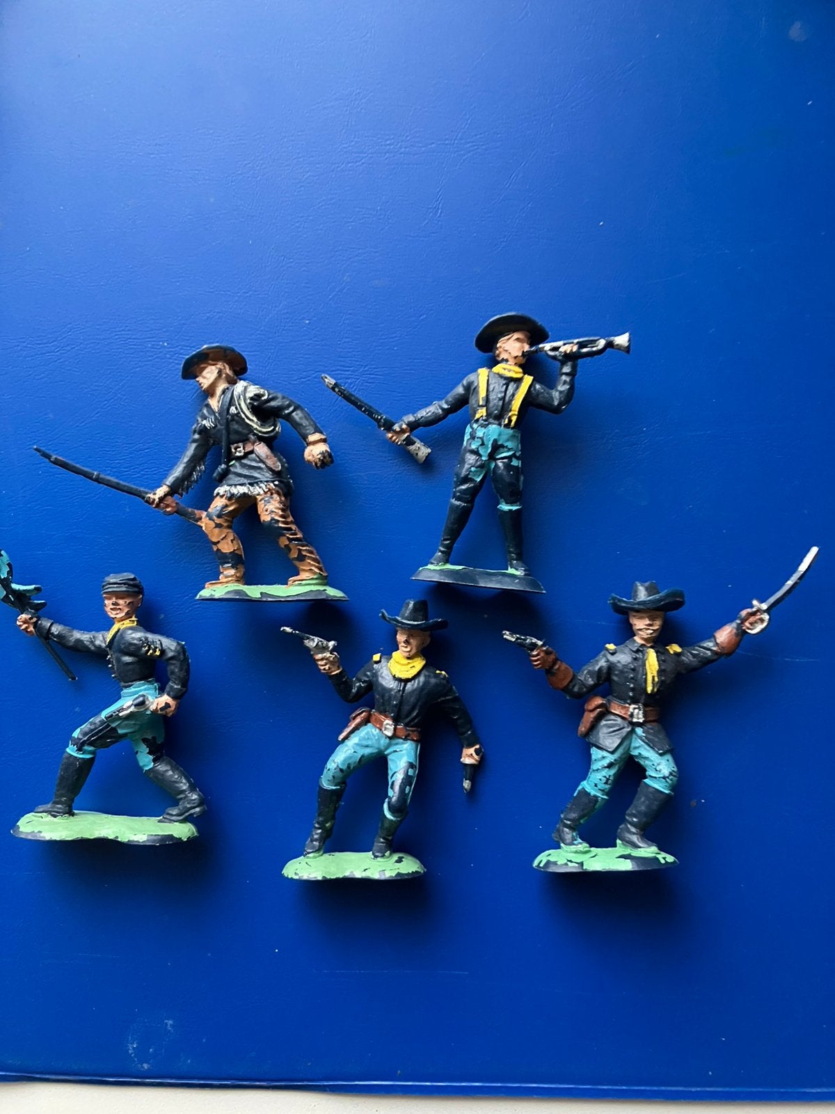 Soldats, Enlèvement