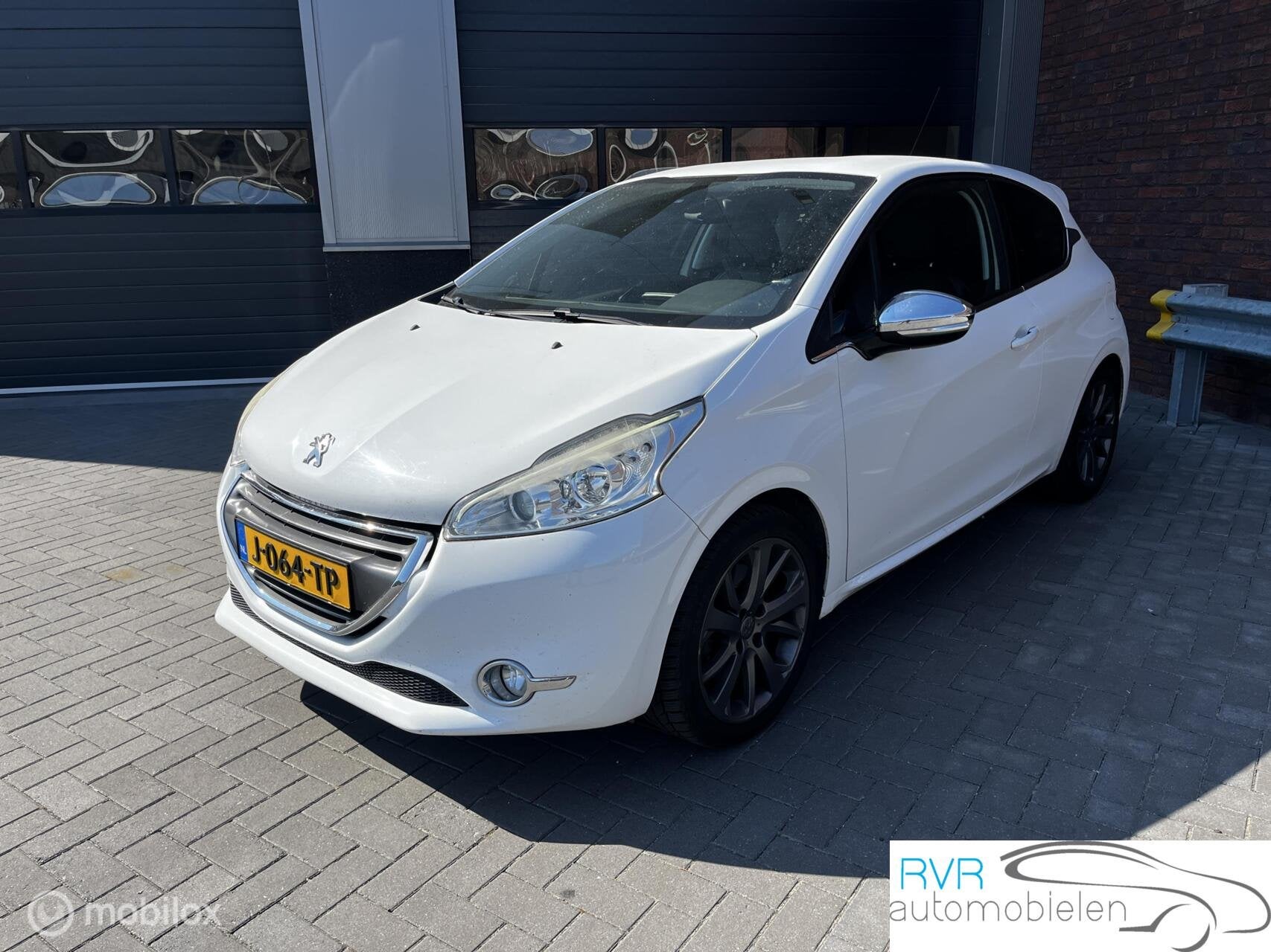 Peugeot 208 1.6i GT CLIMA / CRUISE / PDC, Auto's, Voorwielaandrijving, Euro 5, Gebruikt, Leder en Stof