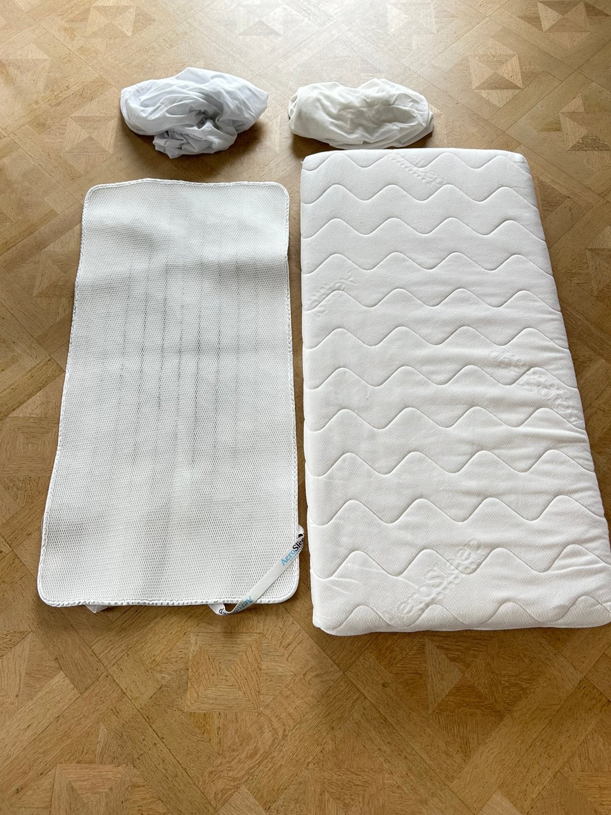 Aerosleep matras voor babybed, Kinderen en Baby's, Ophalen, Jongetje of Meisje, Matrasbeschermer, Zo goed als nieuw