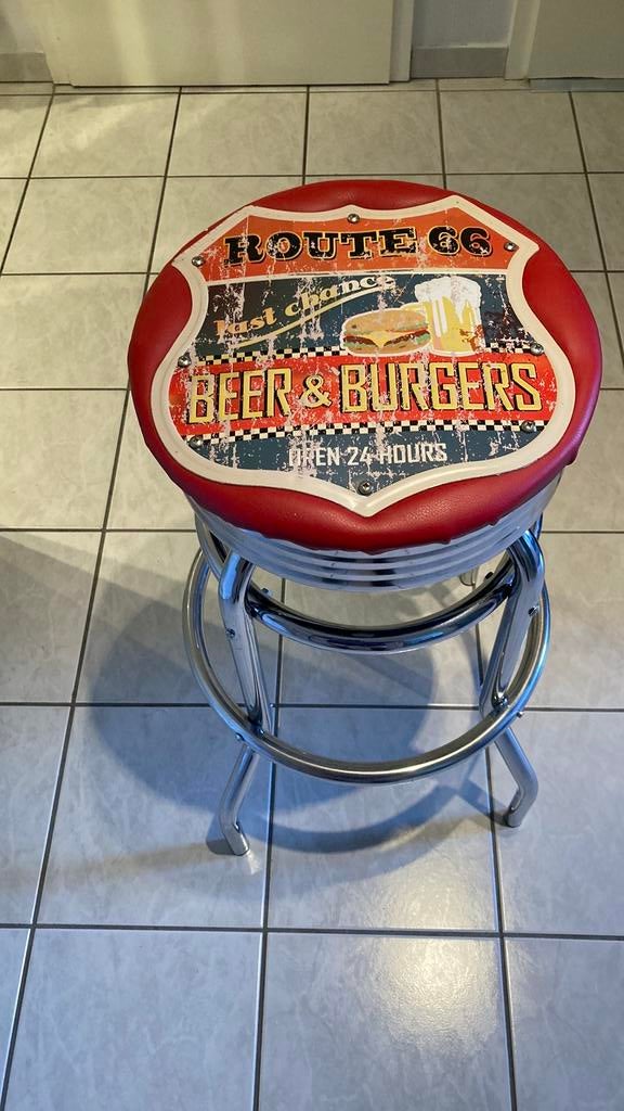 Superbe tabouret U-S route 66, Huis en Inrichting, Krukjes, Ophalen, Zo goed als nieuw, IJzer