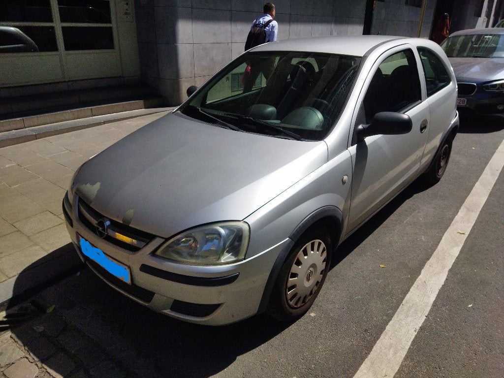 Opel corsa 2004, Autos, Opel, Argent ou Gris, Achat, Boîte manuelle, Noir